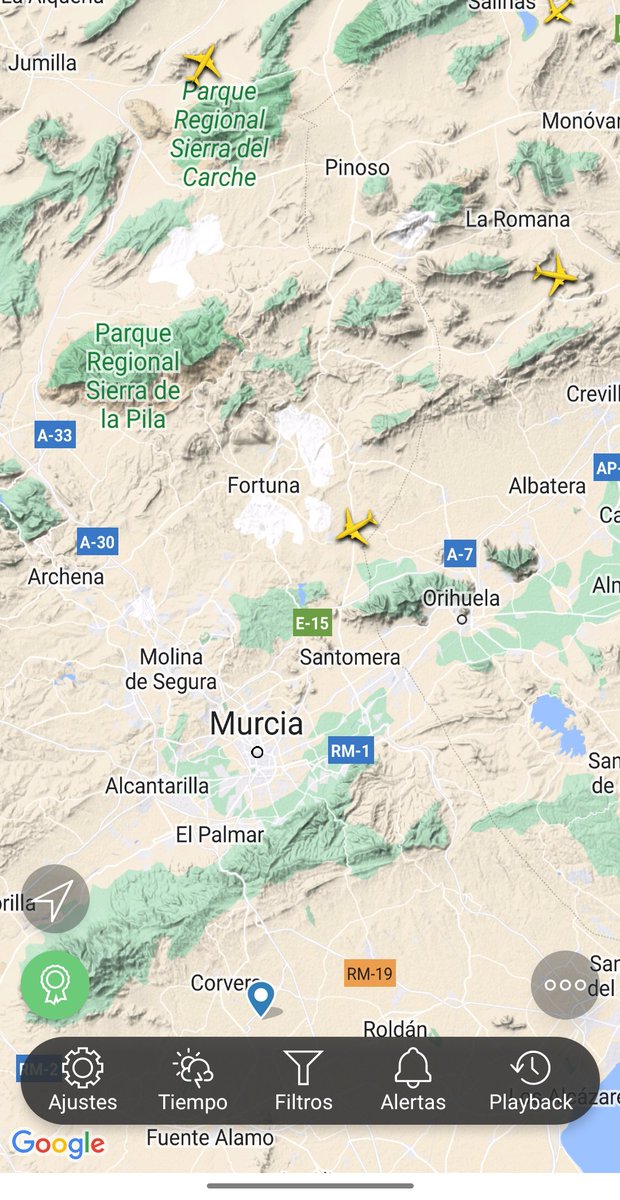 Los mismos Aviones sobrevolando las nubes de #murcia una y otra vez ,para los que dicen que lo busque en flightradar que me aparecerán,UIS pues no aparecen,sin transpondedor algo ilegal. #Geoingenieria