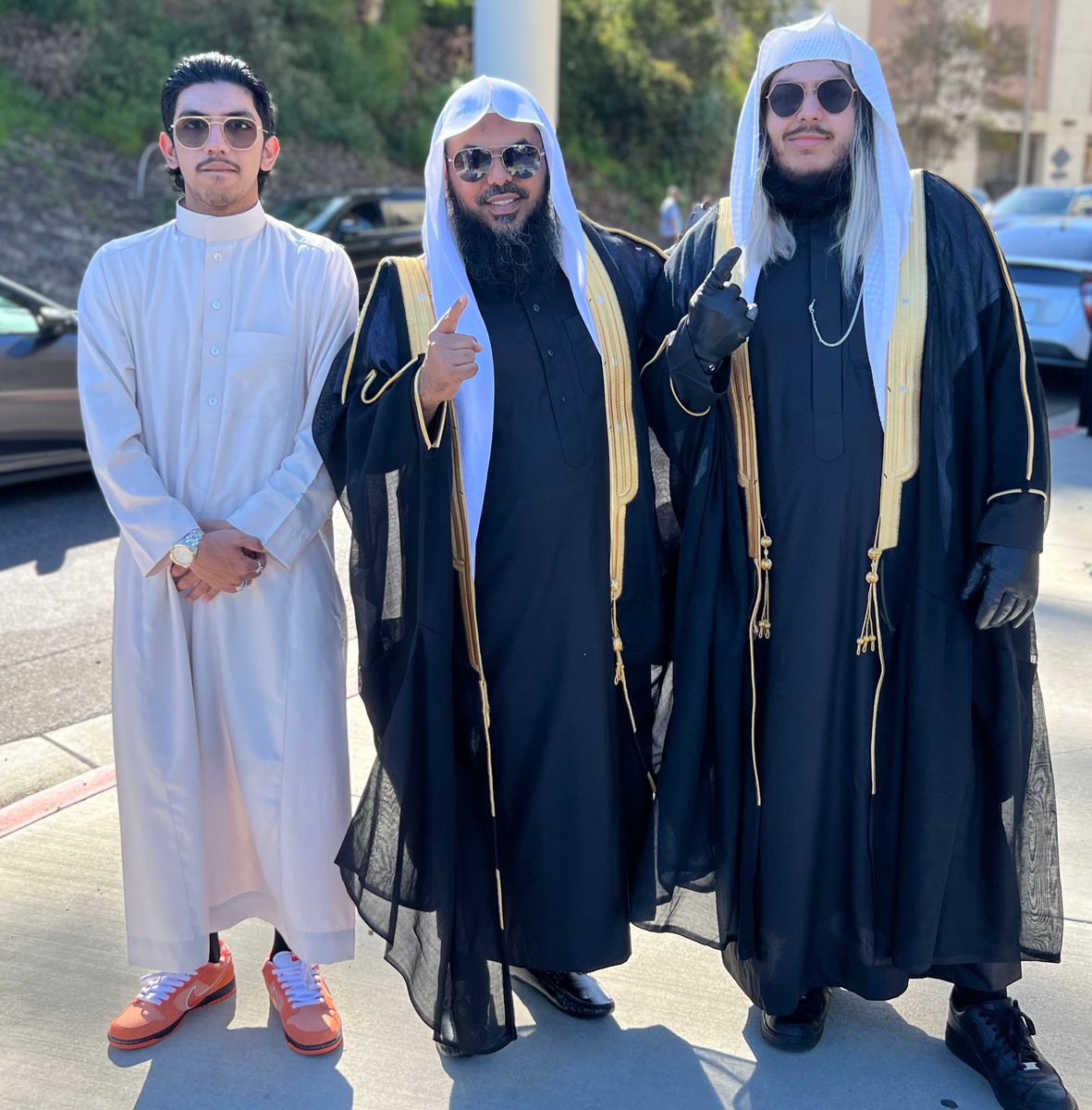 abu_kutub's tweet photo. Eīd Greetings from Shaykh Uthman and his sons. May Allah bless you all with health, wealth and most importantly strong Imam #Eid2023 #EidAlFitr #EidAlFitr2023 https://t.co/HW8WTP0eua