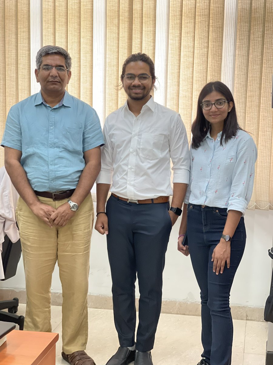 chemSaurab's tweet photo. Successfully defended my MS thesis. Thankful to my supervisor @SangitK35711415 and all members of @organochalcogen lab for being my supporter, mentor, and friends throughout this journey (@SaketJa12507824 @MonojitBatabyal @RaviRajThorat7 @raushanjha2012). https://t.co/gcgvzmr8bw