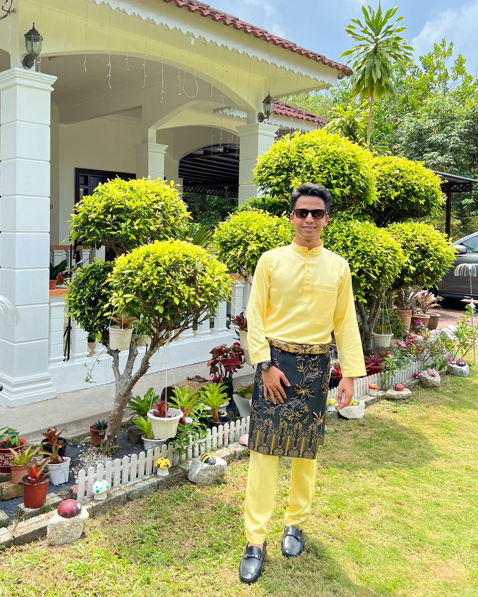thisisariff's tweet photo. Eid 23. https://t.co/IKJaI2RfTf