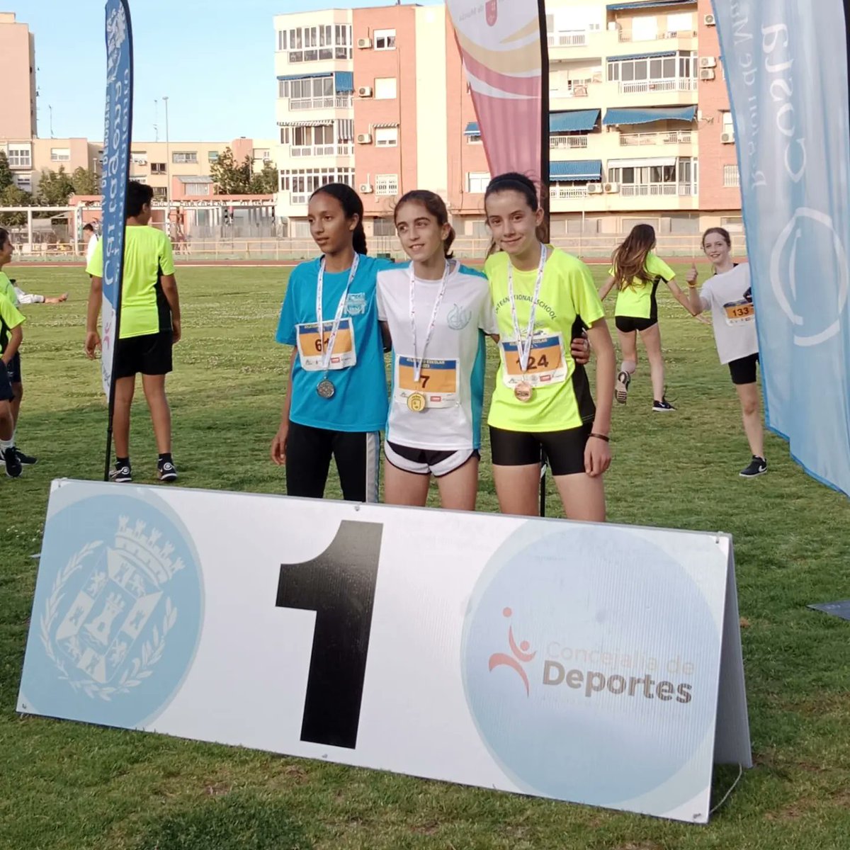 El equipo alevín del cole ha competido en la Final Regional de Atletismo en Cartagena 🏃‍♀️. Gran experiencia con muy buenosresultados.#deporteescolar #atletismo
