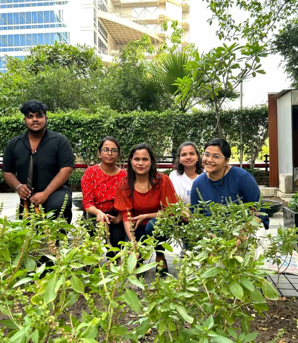 theyellowcoin's tweet photo. To mark the celebration of Earth Day, #TeamTYC came together to make a positive impact on the environment and promote a sustainable future by planting new saplings and nurturing them with water.

#TYCCommunication #EarthDay #Celebration #EarthDay2023 #InvestInOurPlanet #EarthDay https://t.co/aQJg2JCMzJ