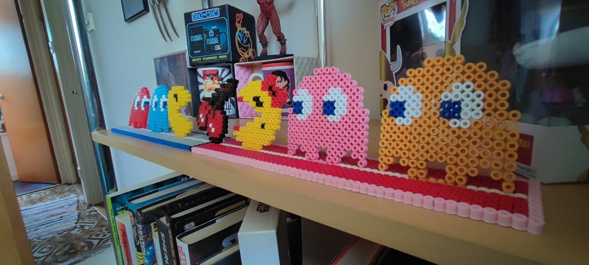 TonyPriceLive's tweet photo. Started at 11:30am yesterday... Finished at 4:30pm yesterday. Five bloody hours later and it turns out... I made a thing 😁 #PacMan #mspacman #hamabead #beadart #pixelart #RETROGAMING #oldskool https://t.co/fPulEp7aRu
