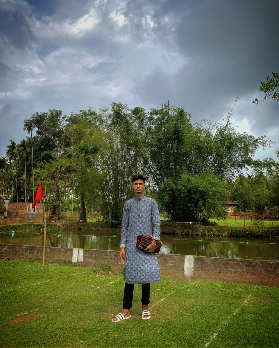 ashadul_11's tweet photo. Eid mubarak 💫✨

Parmaibheti eid-gah https://t.co/6Y9LKyIPlR