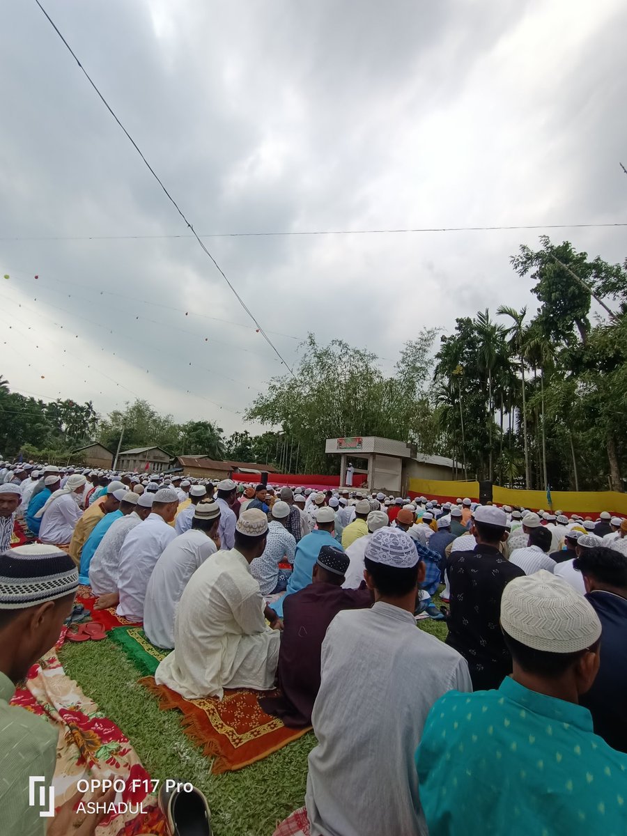 ashadul_11's tweet photo. Eid mubarak 💫✨

Parmaibheti eid-gah https://t.co/6Y9LKyIPlR