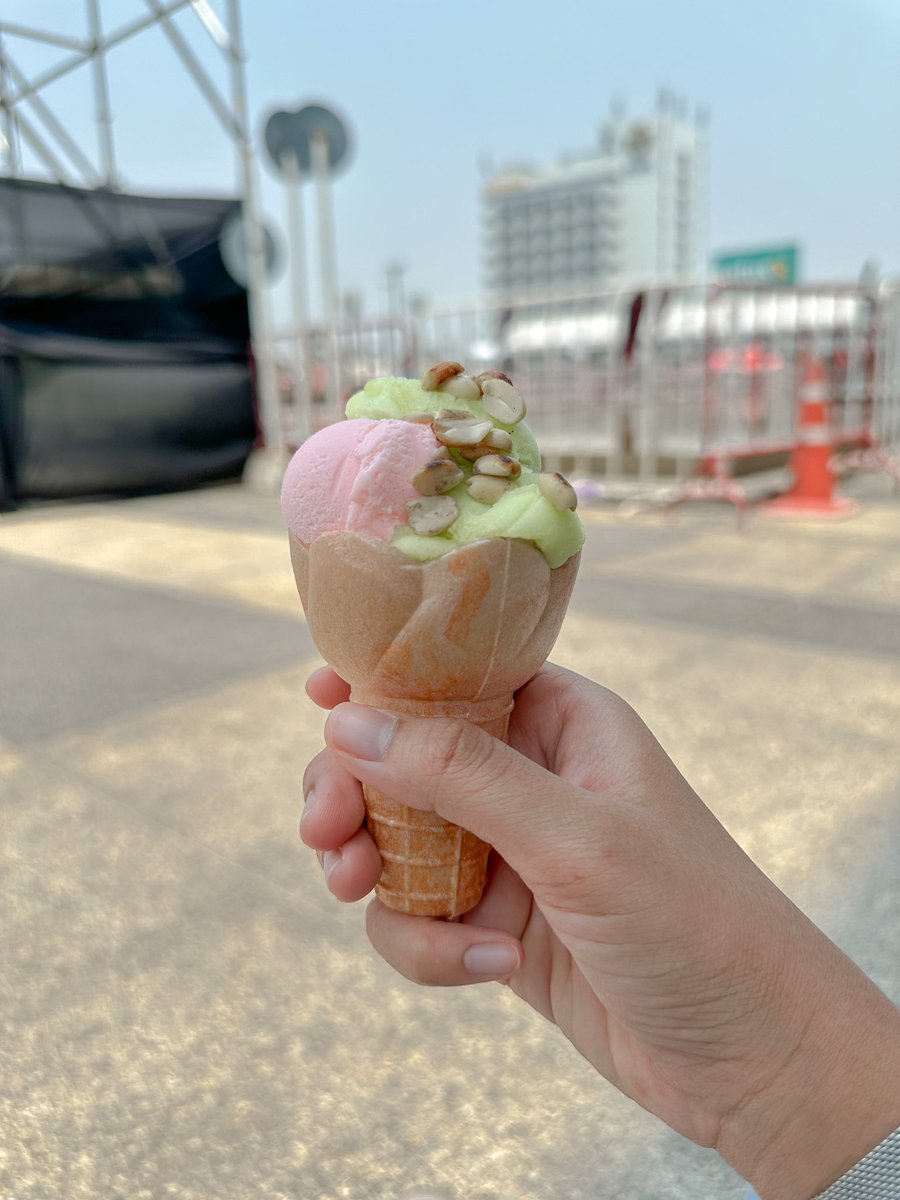 nudnii0516's tweet photo. มาหาแอทลาส ❎
มาตามล่าของกินและ กอว ✅
#CatExpoขอนแก่น
ขอบคุณสำหรับ กอว.น่ารักๆคับ 💝
⟡ ⍤ ᱸ⁎⁺ #NiceStory #JUcandoit #giveawayPmats #IsmeByeon ⟡ ⍤ ᱸ⁎⁺ https://t.co/vknChG9UUt