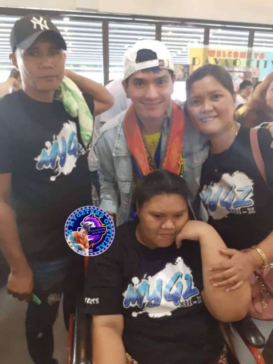 Proud Mygzters.

MYGZ AWARDING TODAY

#MygzMolinoAWARDEE