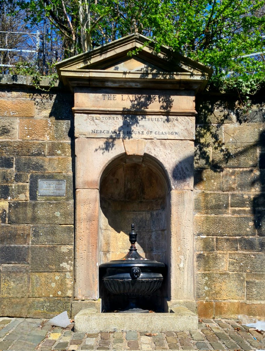 Sandwiched between the Glasgow Necropolis and the Tennent's Brewery, the Lady Well is a truly ancient part of the city. One of a series of holy wells in the city, its origins go back hundreds and possibly even thousands of years. 

#glasgow #holywells #glasgowhistory #ladywell