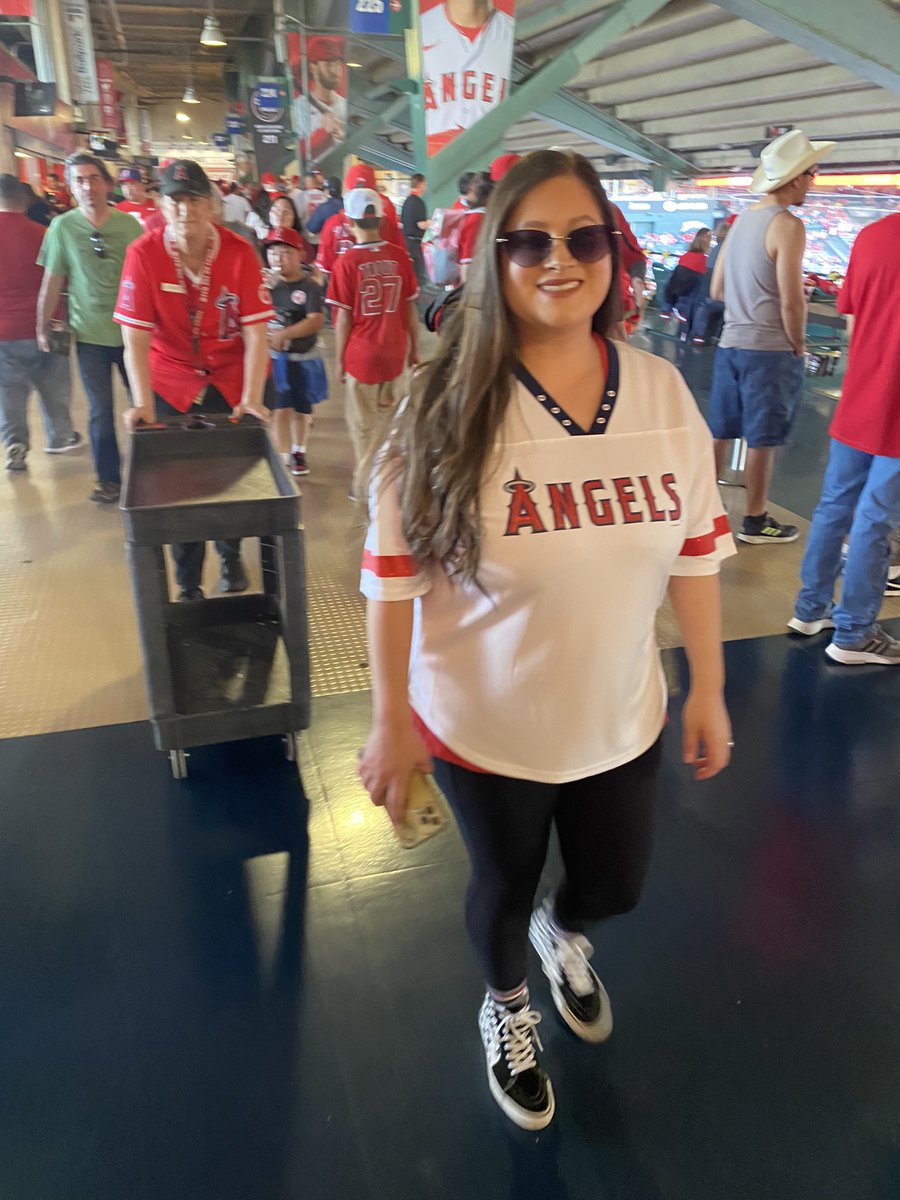 rickyCollectz's tweet photo. Angels game StarWars night!! Couldn’t miss the trout bobble head!  @E_Elizee @Angels #win #gohalos #LAA https://t.co/4GJxKDAK9R