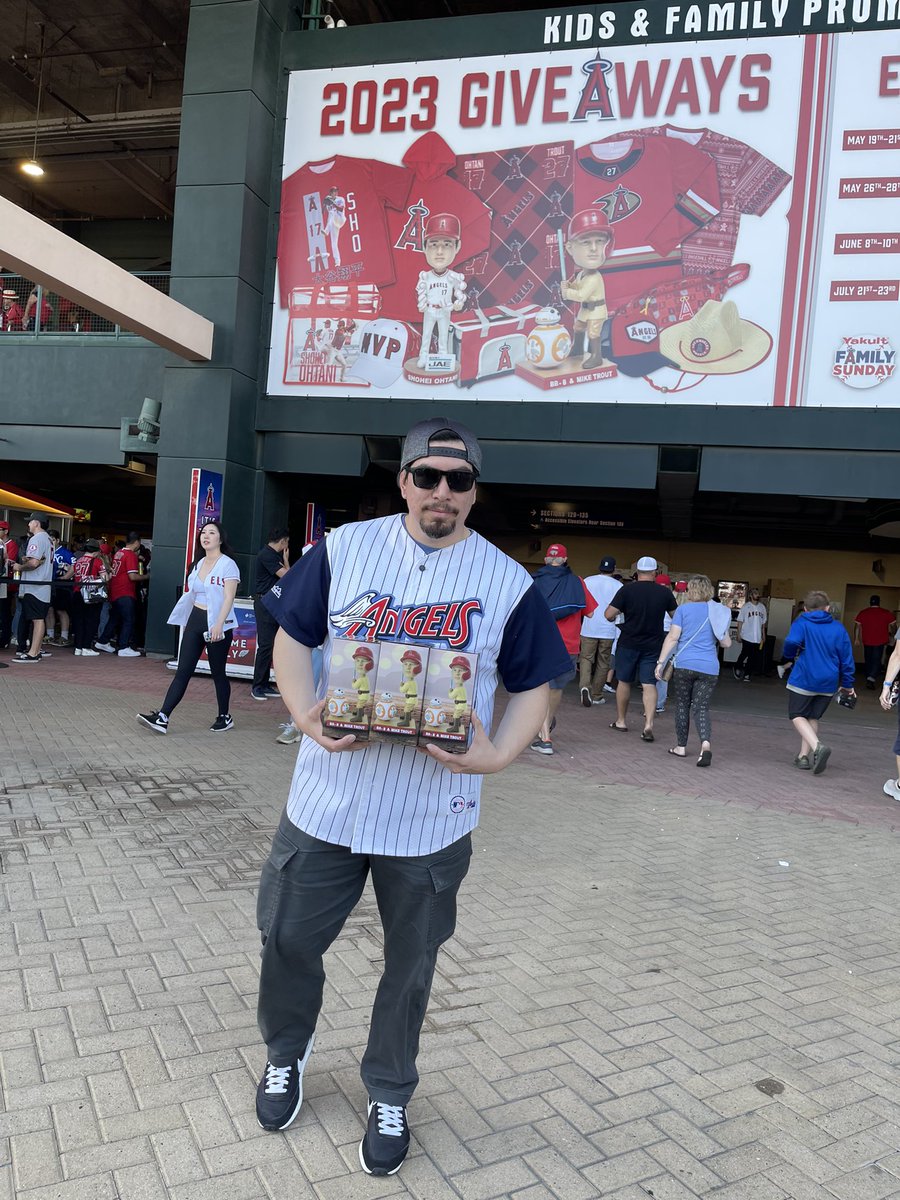 rickyCollectz's tweet photo. Angels game StarWars night!! Couldn’t miss the trout bobble head!  @E_Elizee @Angels #win #gohalos #LAA https://t.co/4GJxKDAK9R