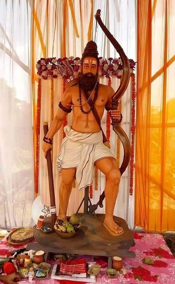 भगवान श्री परशुराम जयन्ती एवं अक्षय तृतीया की आप सबों को हार्दिक बधाई एवं ढेर सारी शुभकामनाएँ । भगवान श्री परशुराम की विशेष कृपा दृष्टि हम सबों पर सदैव बनी रहे , ऐसी प्रार्थना भगवान श्री परशुराम से करते हैं।
 प्रेम से बोलिये #जय_श्री_परशुराम 🙏