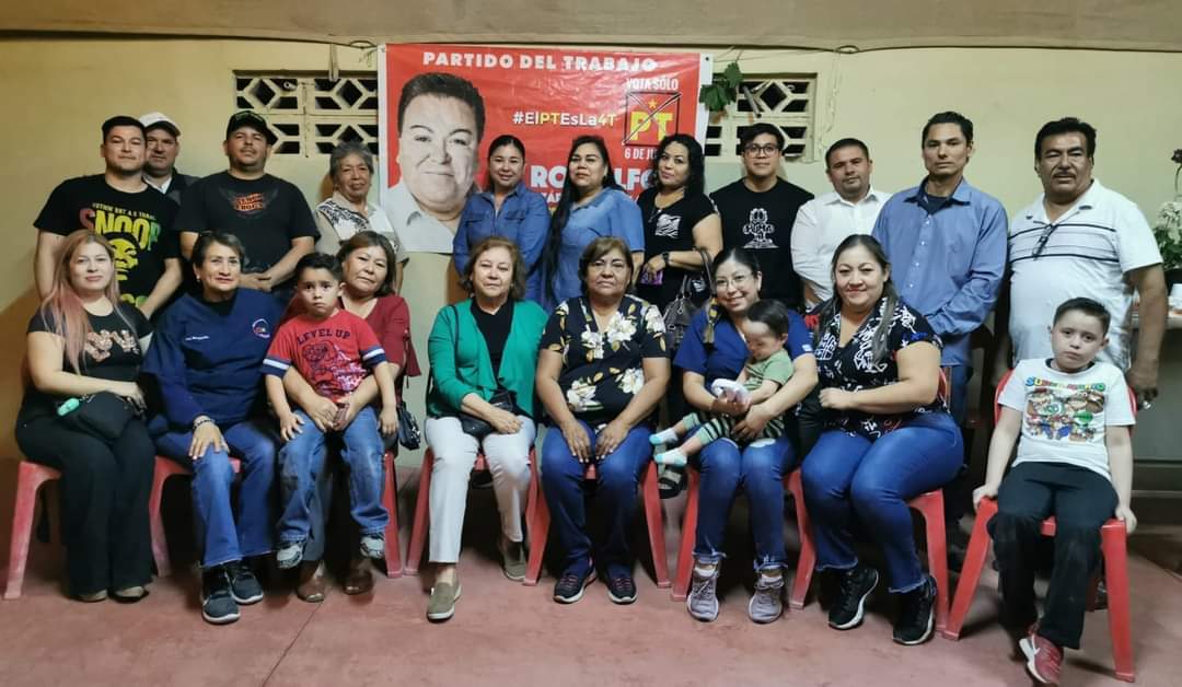 PT_Guaymas1's tweet photo. Llevamos a cabo una de las reuniones más difíciles y emotivas como equipo PT Guaymas, es la primera posterior al fallecimiento de nuestro querido líder Rodolfo Lizárraga, el motivo fue afinar detalles del homenaje póstumo que se le rendirá a nuestro compañero la siguiente semana. https://t.co/eQ3NEByeDd