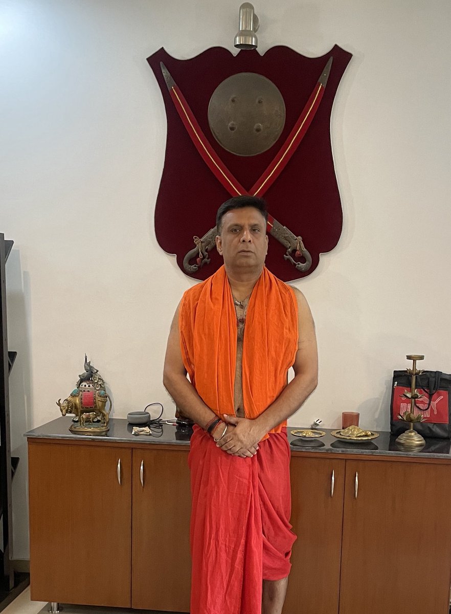 ShamsherSLive's tweet photo. जय माँ 🙏 अक्षयतृतीया के दिन घर में पूजा। सबका मंगल हो,मनोकामनाएँ पूरी हो।#Akshaytritya https://t.co/JXYDddlYhC