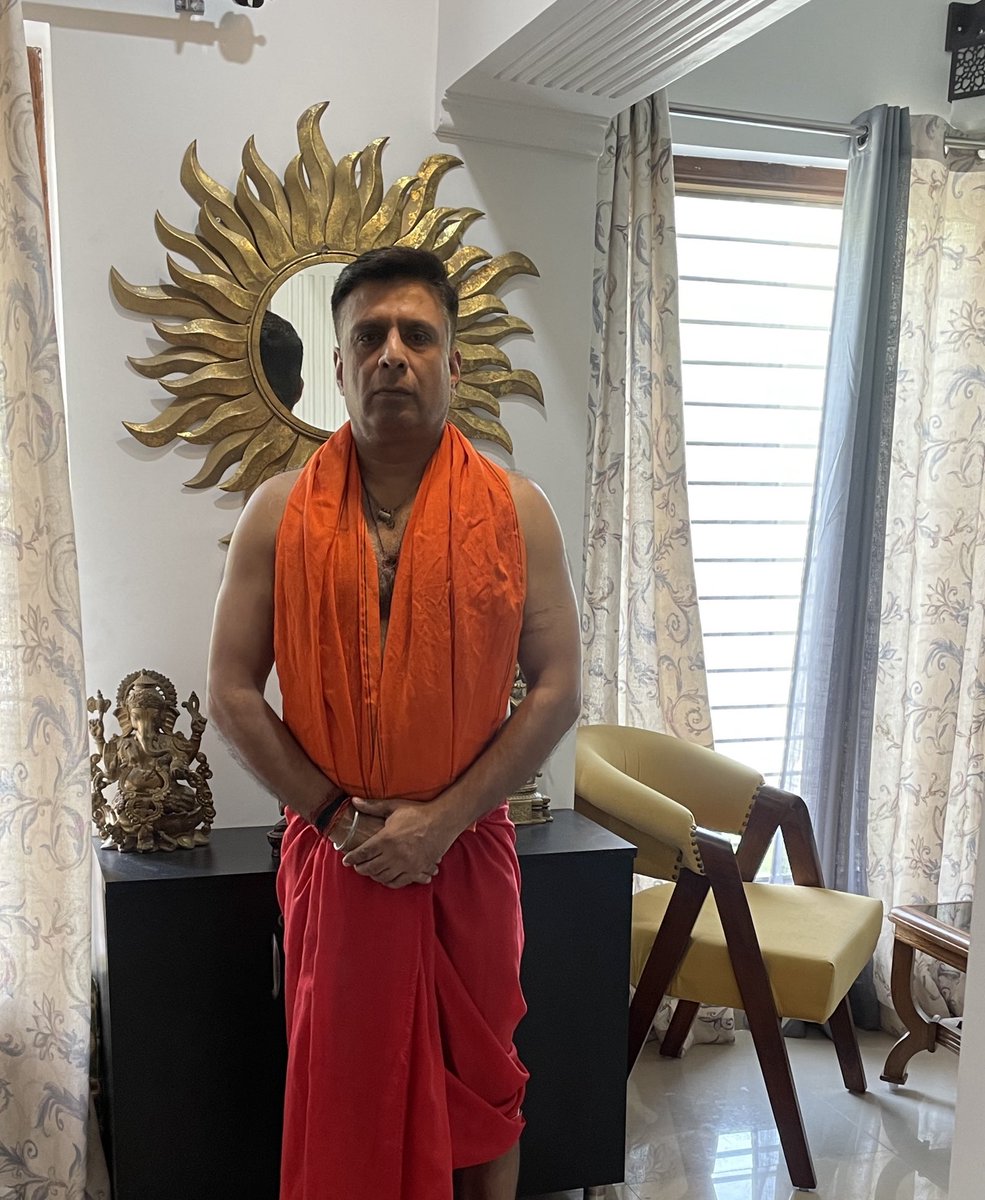 ShamsherSLive's tweet photo. जय माँ 🙏 अक्षयतृतीया के दिन घर में पूजा। सबका मंगल हो,मनोकामनाएँ पूरी हो।#Akshaytritya https://t.co/JXYDddlYhC