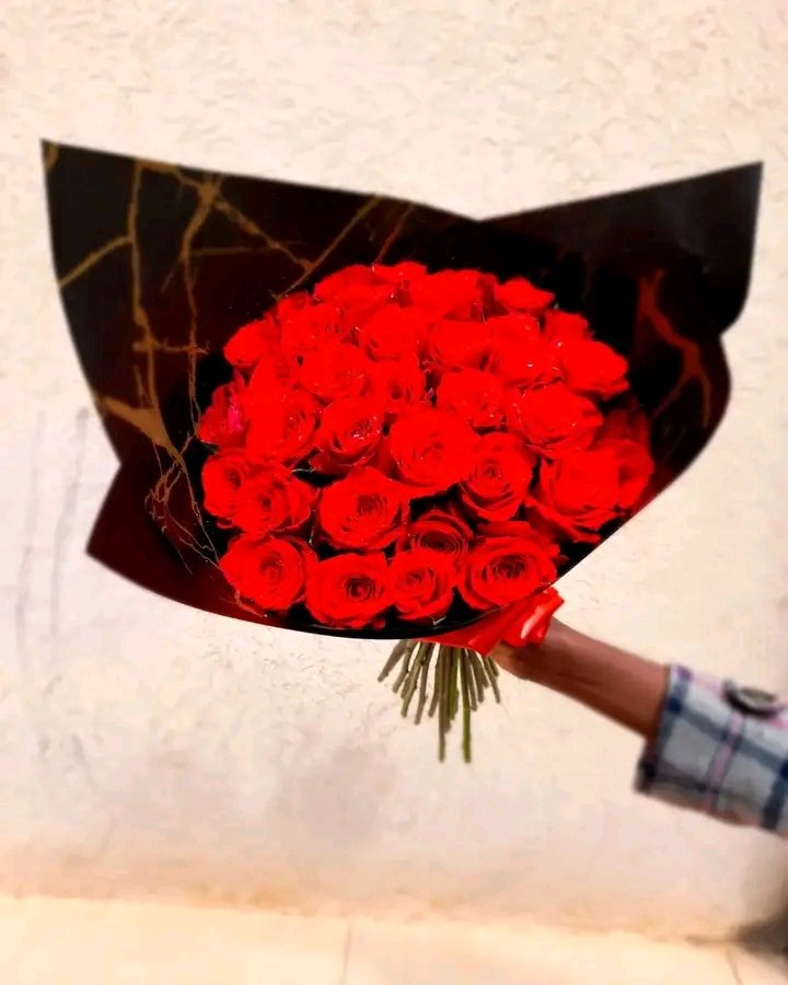 BflowersKE's tweet photo. Red or white? Or Red and white ?

All are beautiful order for home and office from only Ksh.950/- .

Call or WhatsApp
☎️ 0113 669203. 
☎️ 0787991550
Visit our website:
https://t.co/t1UFOFVVIc https://t.co/9APnrSTaJe