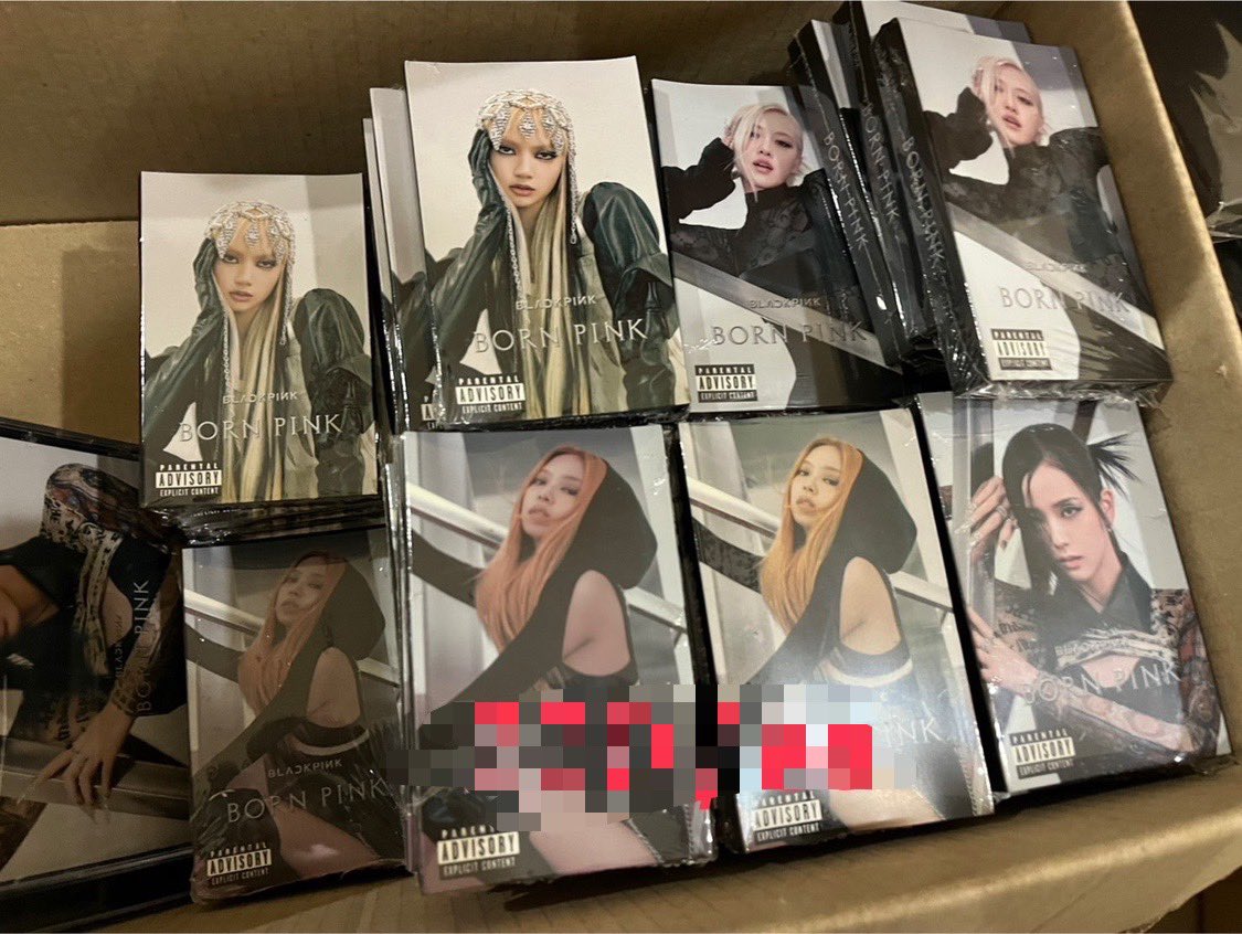 chingaishop's tweet photo. Cassette Born Pink
- 350 บาท 
- DM 

#ตลาดนัดบพ #ตลาดนัดblackpink https://t.co/5kApqnhxcp