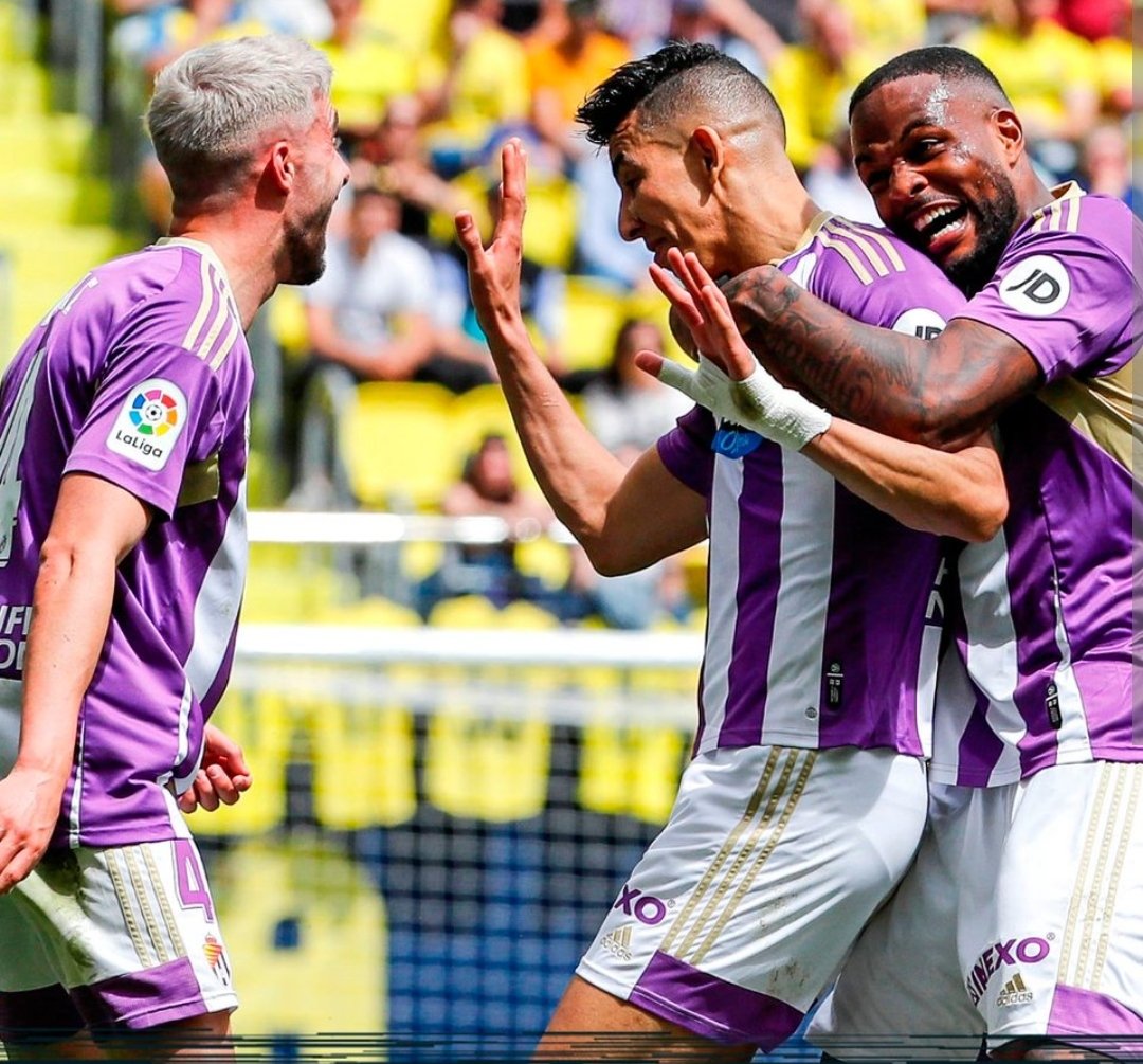 aalonsogi's tweet photo. Esta tarde juega el Real Valladolid C.F. S.A.D frente a Girona FC en Zorrilla. Hagamos de nuestro campo un fortín que lleve al equipo hasta la victoria, una victoria que nos haría acercarnos un pasito más hacia la permanencia. #aupapucela #sisepuede #pucelaesdeprinera https://t.co/BZfk6dVgbq