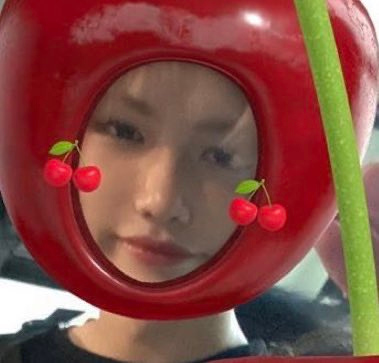 kai_soap's tweet photo. As it's the next day for me this is what popped up on my pinterest today #leefelix #SKZ https://t.co/QZld9raRXM
