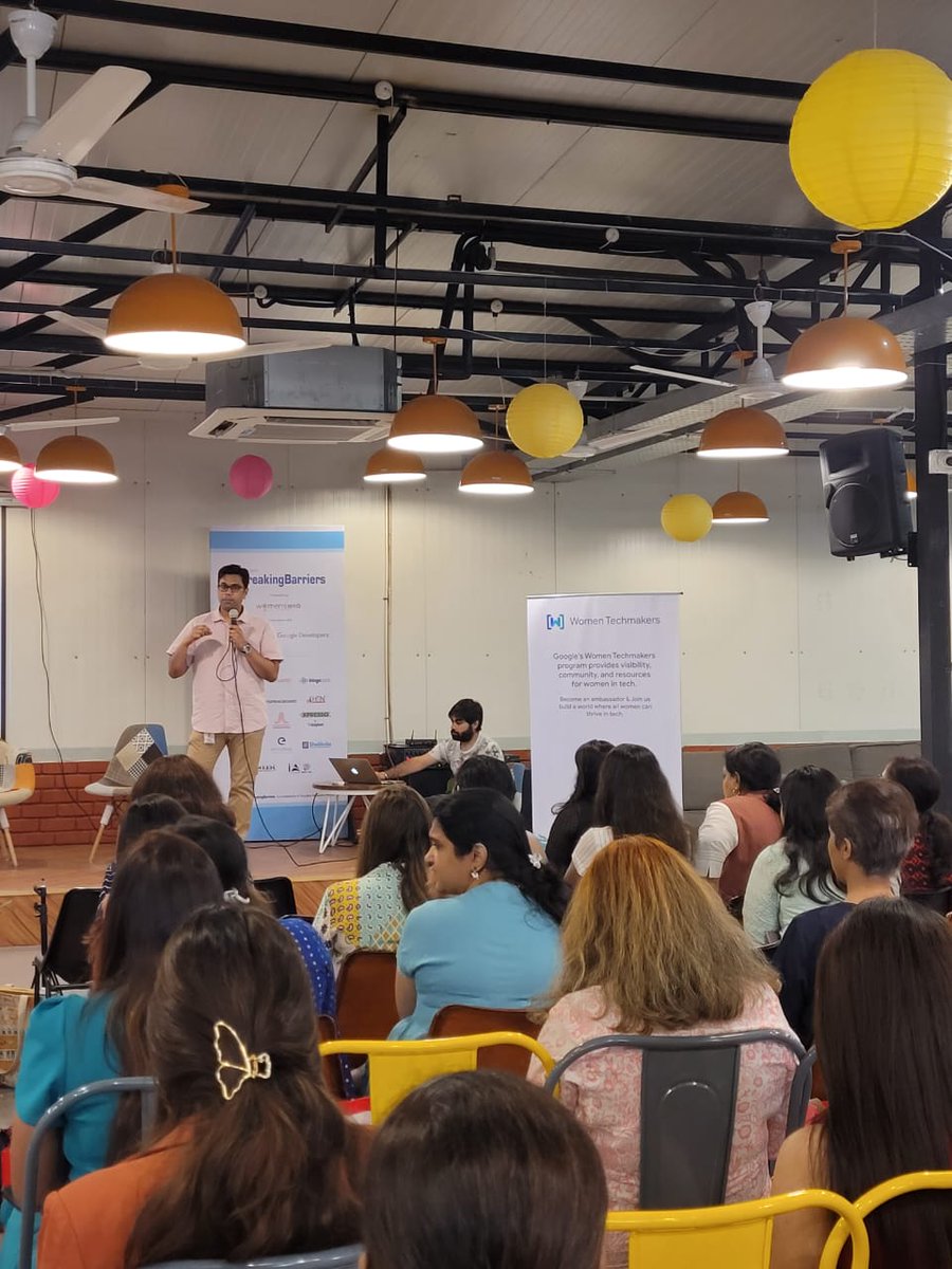 womensweb's tweet photo. 𝐏𝐚𝐮𝐥 𝐑𝐚𝐯𝐢𝐧𝐝𝐫𝐚𝐧𝐚𝐭𝐡, Program Manager, Developer Relations & Head of Google Accelerator, speaks about how new business owners can use @Google 's programs and tools to accelerate their business
#AcceleratedWithGoogle #GoogleAccelerator #StartupIndia #BreakingBarriers https://t.co/3EUUuUQuHY