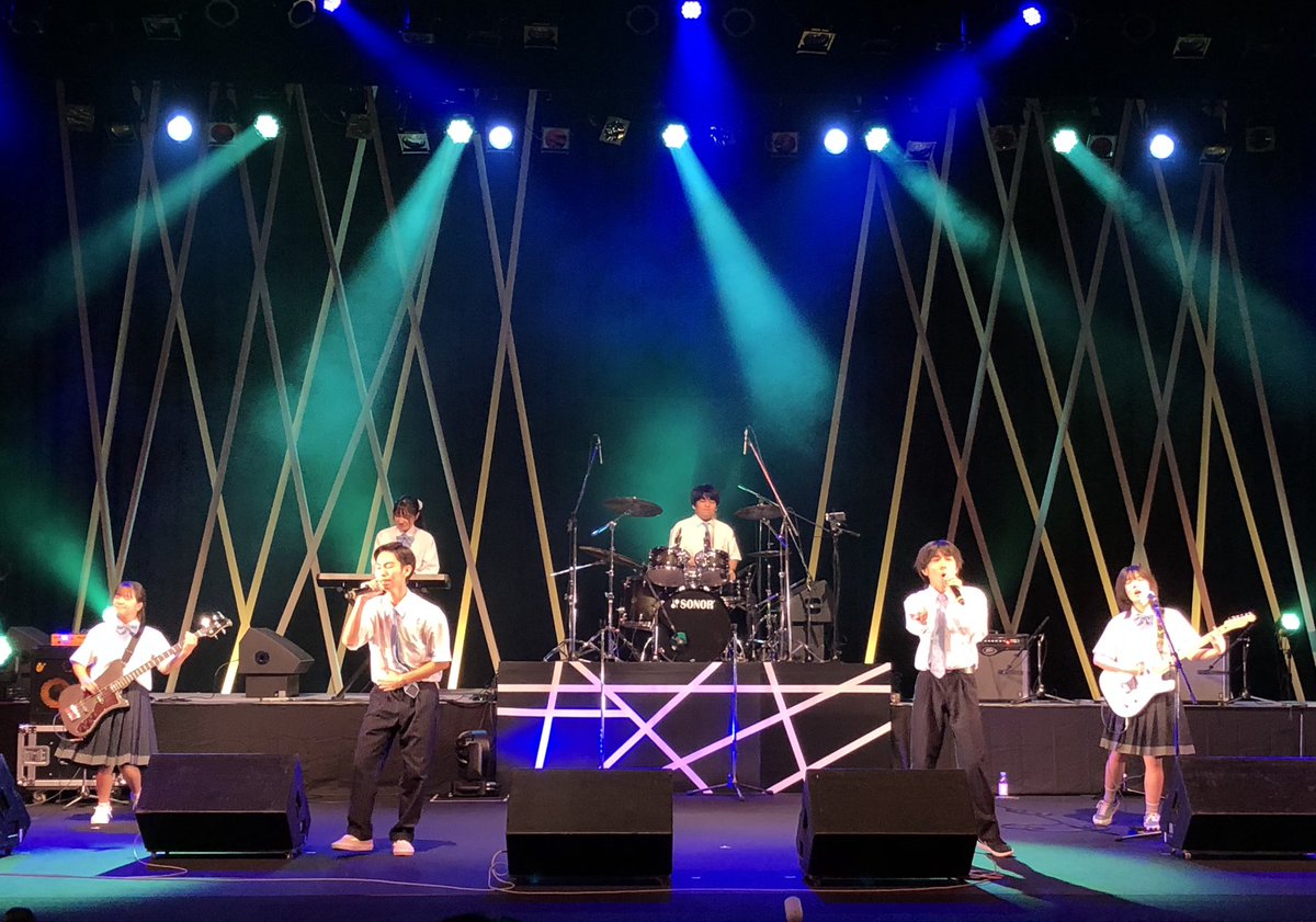 GAKUARUnew's tweet photo. 🚩高校生バンドインターハイ2023🎶
10組目は
【#名護高校 #FRIENDIES 】
仲の良い演奏で会場を盛り上げてくれました😆💫
#バンハイ #沖縄 #ガクアル #FRIENDIES https://t.co/krLmBYY1iS