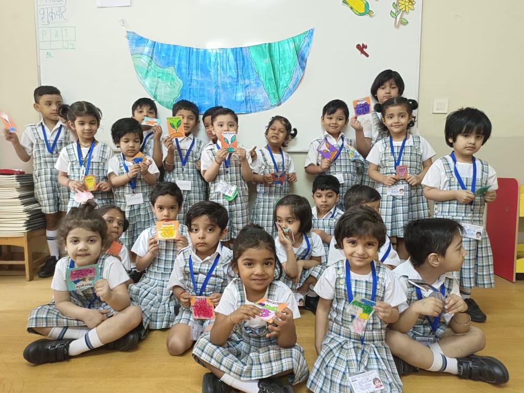 sdg4all's tweet photo. Activities like #CleaningUpLitter, #PlantingMoreTrees, #ReducingPlasticDependency, #ConservingWater were conducted to sensitize children about #EarthDay #FoundationStage
@ashokkp @y_sanjay @pntduggal @ShandilyaPooja @LoganiKakoli https://t.co/nEBTHIymMB