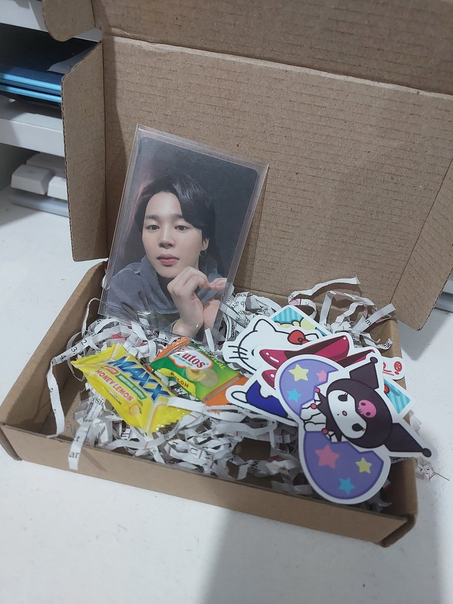 AttackOnKPOP's tweet photo. Thank you so much @haniileys Jimin heart rpc came home 💜 https://t.co/2EXoT2eX5j