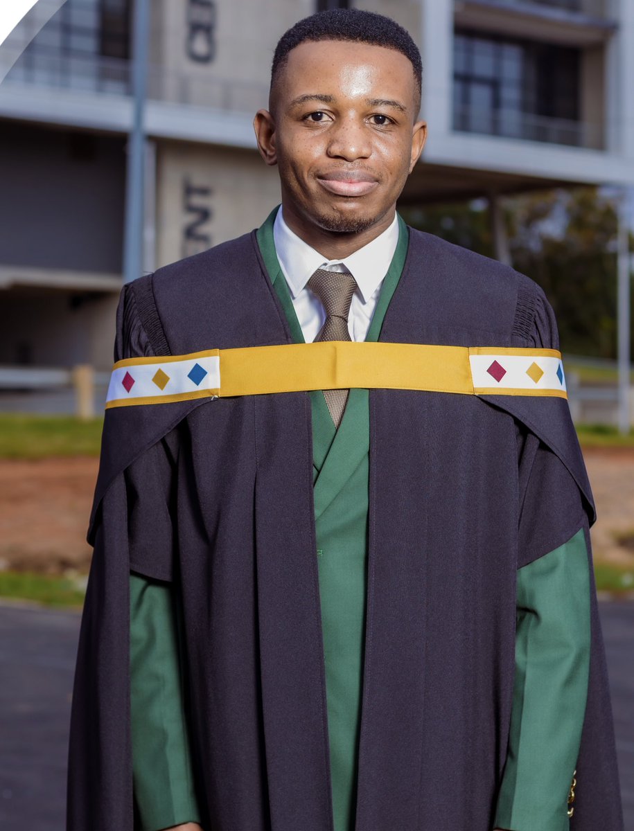 MUTCampus's tweet photo. Woop woop! It's official, our graduates have made it.

Congratulations to each and every one of you for reaching this momentous occasion🎓🎉.

Always remember your future is bright and full of possibilities!

#MUTGrad #MUTGrad2023 https://t.co/JPmpO4Qz1S