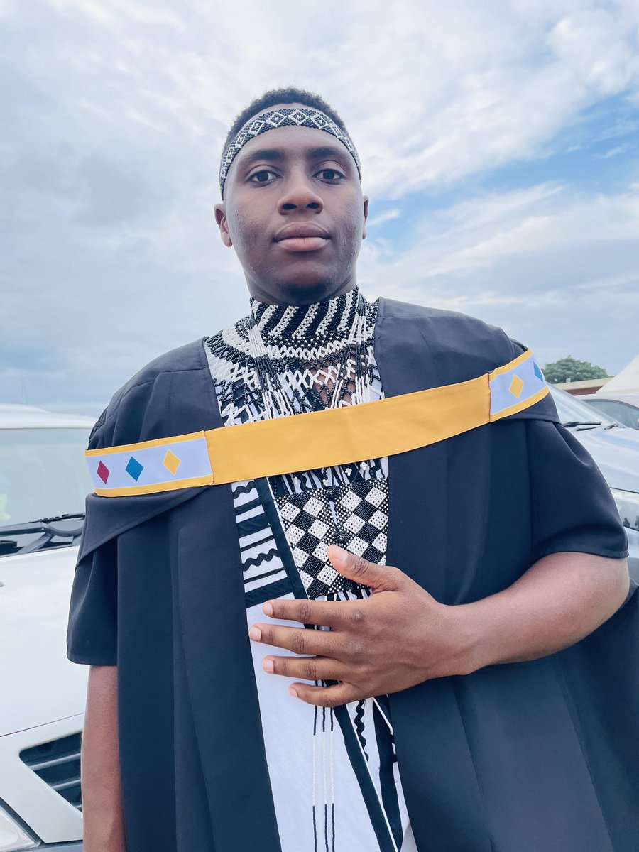MUTCampus's tweet photo. Woop woop! It's official, our graduates have made it.

Congratulations to each and every one of you for reaching this momentous occasion🎓🎉.

Always remember your future is bright and full of possibilities!

#MUTGrad #MUTGrad2023 https://t.co/JPmpO4Qz1S