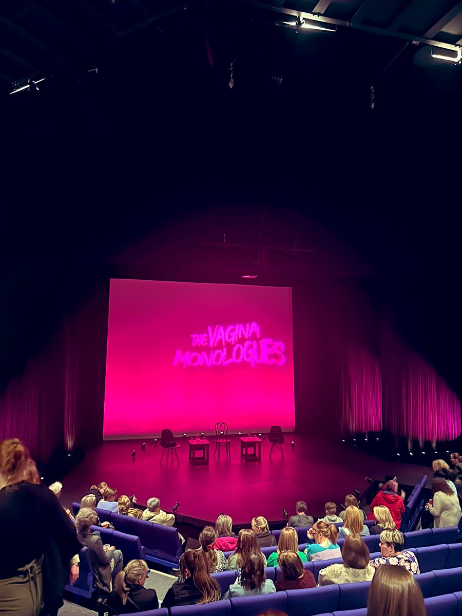 Absolutely loved #TheVaginaMonologues @DundeeRep last night!

Raw, moving, emotional, & hilarious all at the same time - it was fabulous!

Joyce Falconer, @weemo6 & @LauraLovemore showed off their talent, displaying a range of & emotions throughout each monologue!🎭👏🏻

#Brilliant