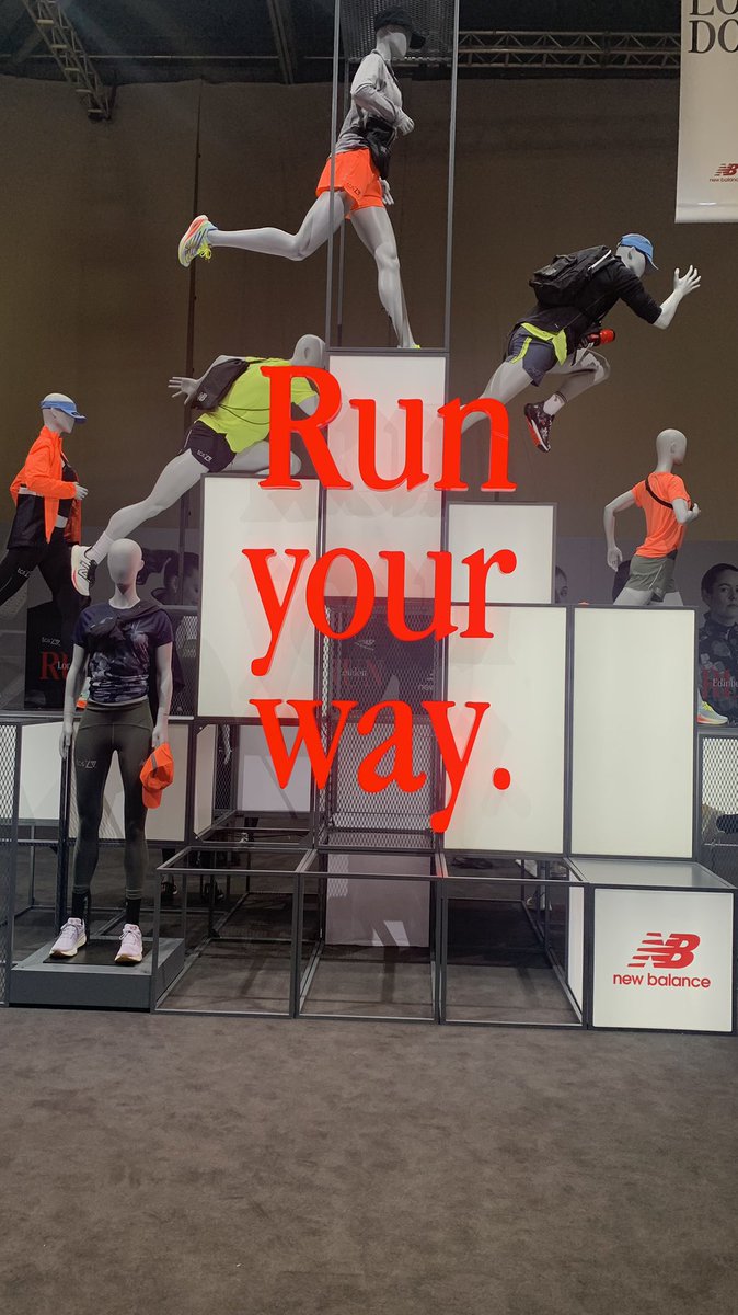 caritococoloco's tweet photo. @LondonMarathon My 8th @LondonMarathon #londonmarathon2023 #LondonMarathon coming up tomorrow can't wait apart from the weather I don't do rain ☔️ 😬 https://t.co/MaPGb8mQLi