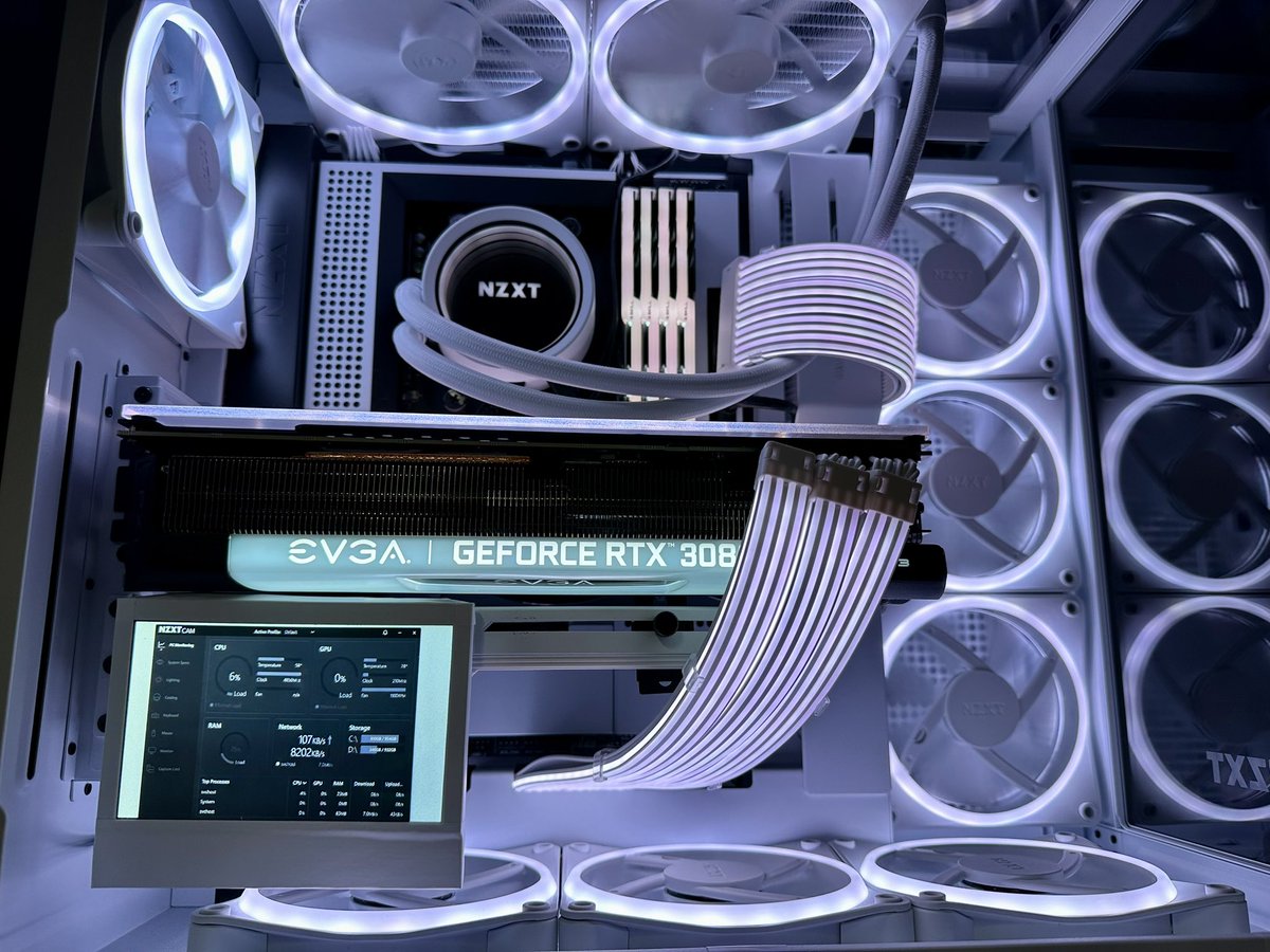 Seems like the <a href="/NZXT/">NZXT</a> Kraken Elite would go perfectly here. What do you think <a href="/NZXT/">NZXT</a> ? #NZXTKraken