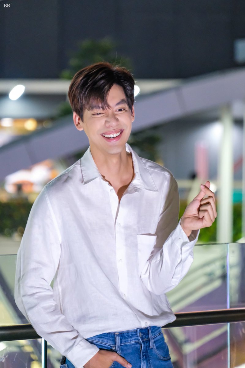 BB4KJI's tweet photo. หล่อเข้ม แต่มองแล้วเย็นสบายมาก 🥹🫶🏻

#วนลูปไม่ขาดทริอาช1ปี
#TaeDarvid https://t.co/JfCdQ6yGxZ