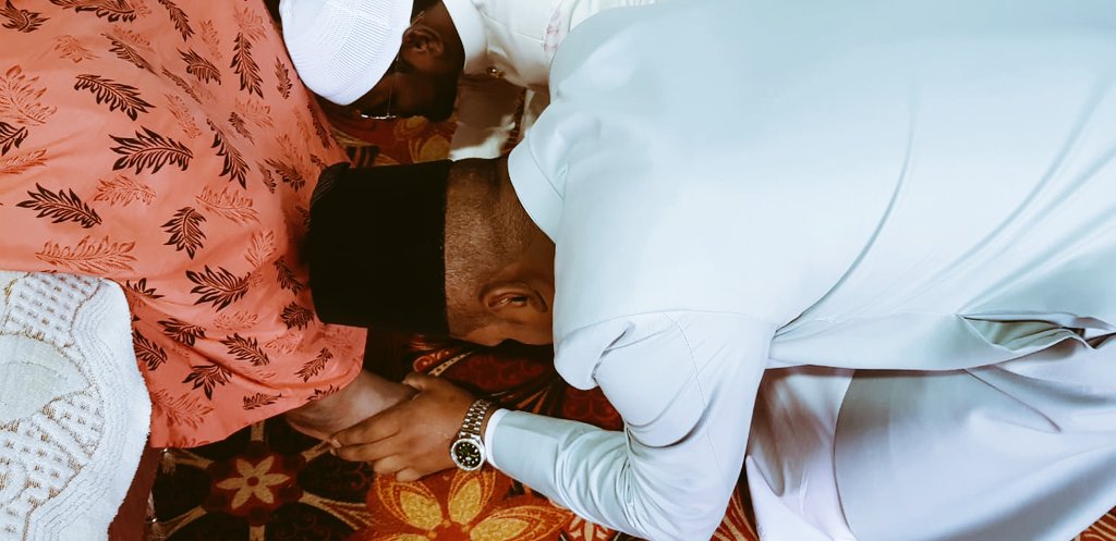 Syedsamee19's tweet photo. ASSALAMU ALAIKUM AAP TAMAM KU EID MUBARAK........MAA KI KHADMO KE NICHE  JANNATH HAIN..........
MAA K BAGHER GHAR SOONA HOTA HAI...AUR BAAP K BAGAIR ZINDAGI.....@TPF_ngo https://t.co/xSF824AO70