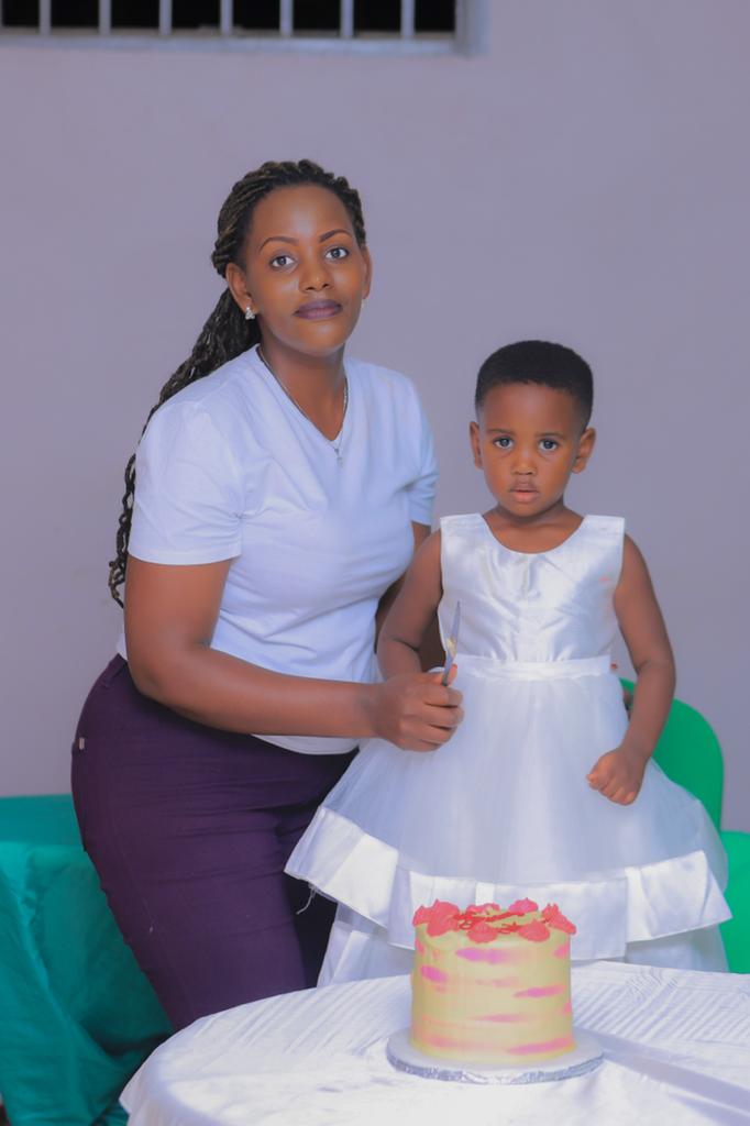 This is the true definition of beautiful souls 💓 Mom &amp; Daughter's love 💕 Thread