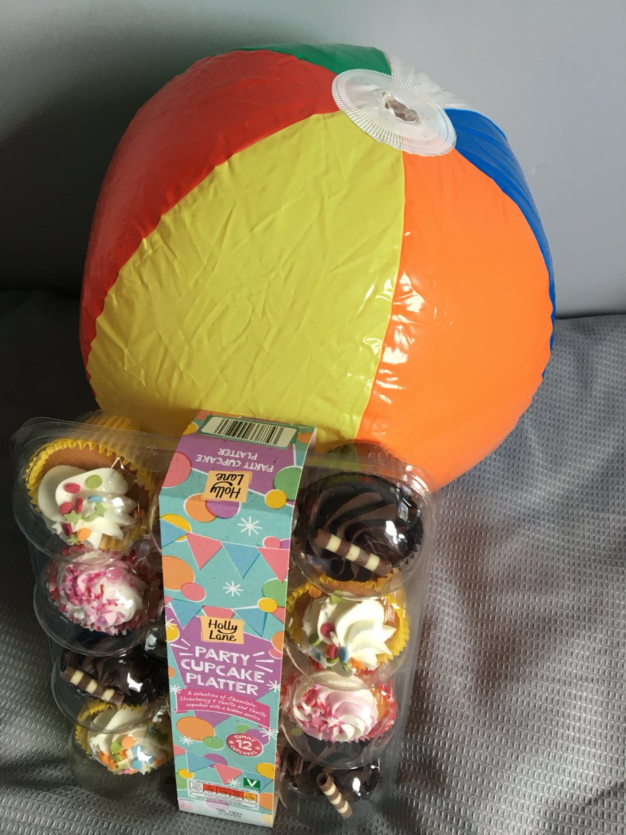 kitespotter's tweet photo. Standard workshop gear 😄... Excited to be on my way to Nottingham this morning, to meet the #youngwriters in our #Beyondthespectrum group, IN-PERSON, for the 1st time 🙌!
@WritingEM #Neurodivergent #Creative https://t.co/wQUjigTUrd