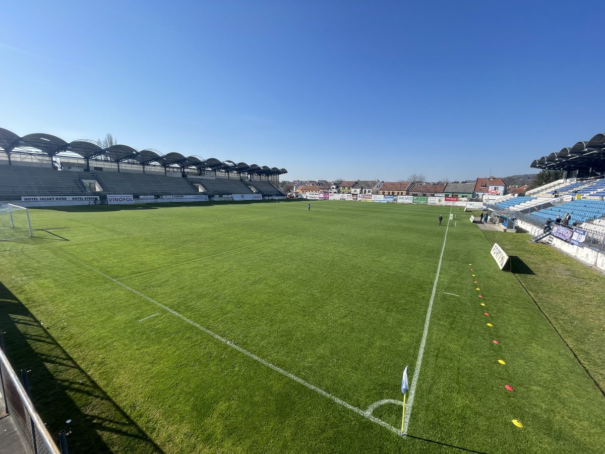 ocetnik's tweet photo. Podpořit @slaviaofficial 🅱️, tyhle body potřebujeme ✊🅰️1️⃣1️⃣4️⃣ https://t.co/AyBFaGU45z