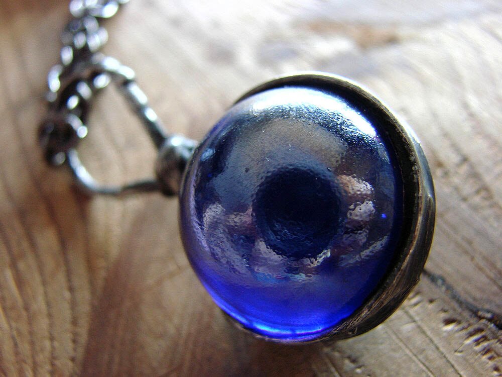 Excited to share the latest addition to my #etsy shop: Unique navy blue luminous full moon glass metal pendant glass ball unique retro gift for Her created by GepArtJewellery.FREE SHIPPING! etsy.me/3NaPnK9 #blue #stainedglass #tiffanyglass #retrocharms #romatic