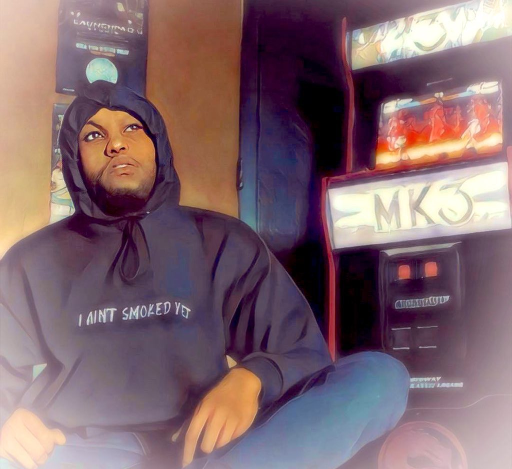 ComicBookGrey's tweet photo. https://t.co/XtCfIht8lt Is The Official Clothing Brand Of ComicBookGrey Use Code “PUTEMAWAYGREY” #Sponsored #ad #gaming #fortnite #blackowned #stonercollective #gamingmodel #thestonercollective #sponsor #smoke #tshirt #happy420 #iaintsmokeyet #anime #lit #customer @StonerCollect https://t.co/R4wDHN71h1