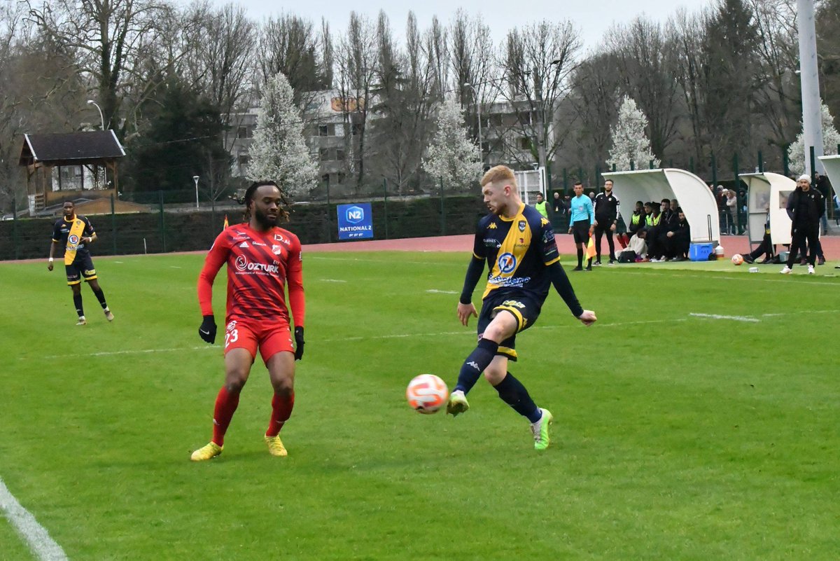 SO_Dordogne's tweet photo. #Football : le jeune défenseur Yannis Leriche a trouvé sa place. Le @TrelissacFC se rend à Vierzon, ce samedi, en National 2. Avec le maintien toujours en jeu https://t.co/e7rNaYIx4U https://t.co/y5ft6LSPTs