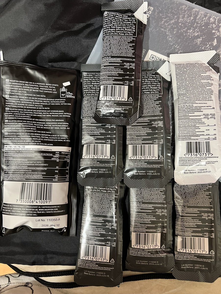 SONSOLESPI's tweet photo. Comprados ayer en la feria del corredor de MADRID. @MaurtenOfficial @Maurten_ES si quieren vaciar almacén utilicen otros medios. Esto es una golfería. AVISO a navegantes, todo los que compréis en @MaurtenOfficial , revisar caducidad tienen poca vida útil. 😤😤😤😤 https://t.co/BC4rkB7dlk