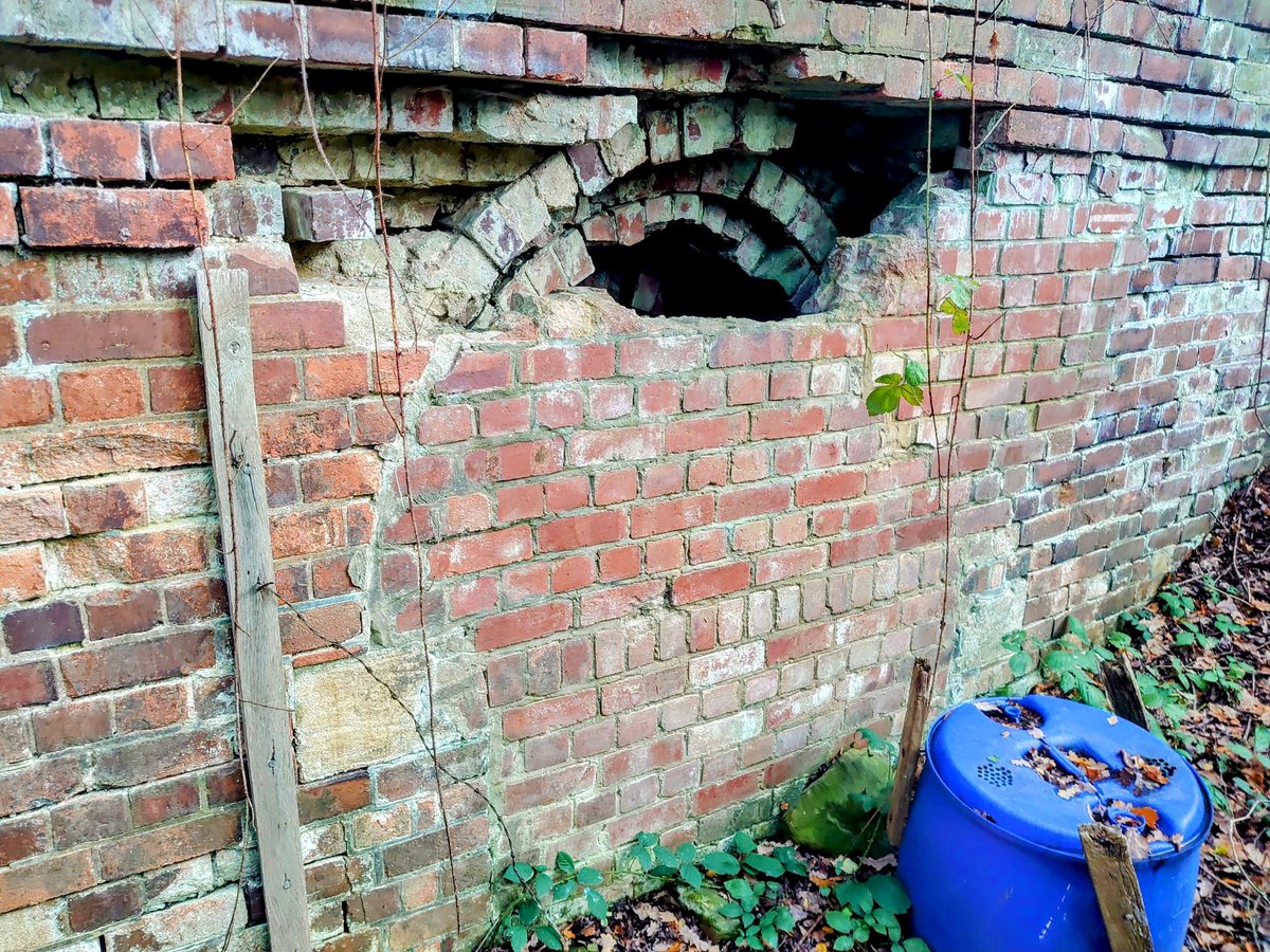 TrekExploration's tweet photo. In tonight's video we uncover a network of underground water transfer tunnels dating back to the 1870s.
.
Channel link in Bio
.
#underground #tunnels #YORKSHIRE #trekking #exploration #outdoors #History #adventure #culvert https://t.co/LFShBvezHR