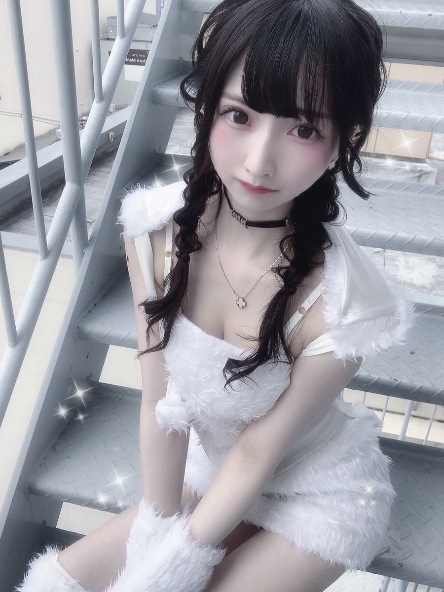 ^-^