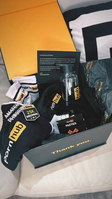 THANK YOU @Pornhub for this amazing gifts 😍❤️ I&rsquo;m so happy and thankful for all my subscribers on Pornhub<a class="tags" href="/tag/pornhub">@pornhub</a>