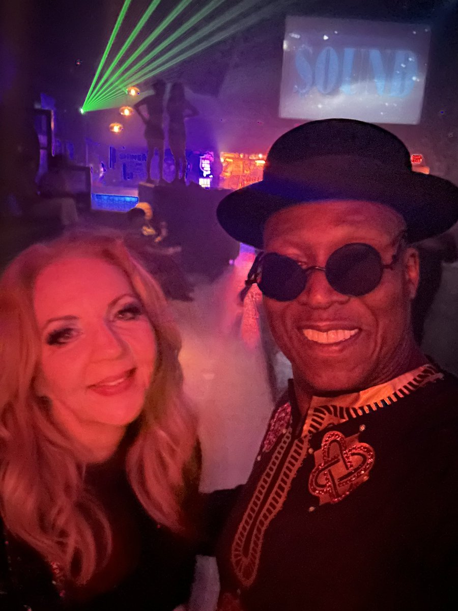 fightinmadmary's tweet photo. Just doing our Friday Night thing. #NumbersNightclub https://t.co/xu6zgyoikV
