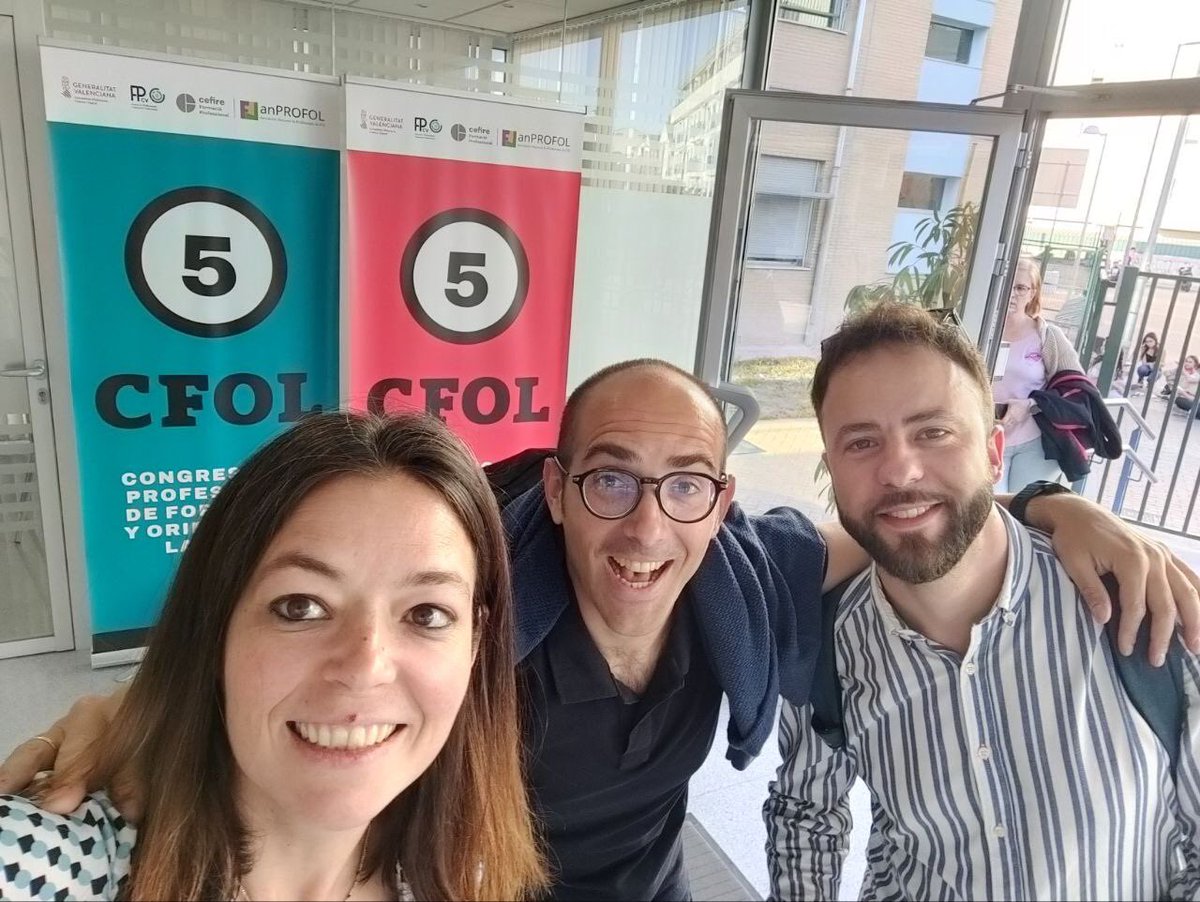 businessadn's tweet photo. Después del taller “De la idea a la solución. Activando competencias emprendedoras en #EIE”

Un enfoque distinto para el módulo y el proyecto emprendedor. Muy buenas vibraciones 🥳🥳🥳

Mucha energía puesta por el equipo (@albarenal, @crisarmuna y @mcberciano)

#CFOL2023 #VaDeFOL https://t.co/ndPOFOMU3E