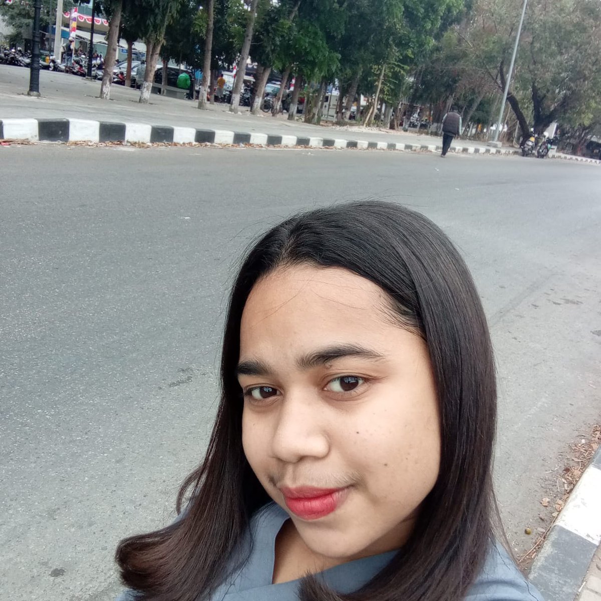 ArialeAstronot's tweet photo. @FR57894049 stay Kupang wax 081246893712 b dpa dr tmn su lma ini dia krj d klinik gi2 my dental care kupang https://t.co/1VjfFXsxEB
