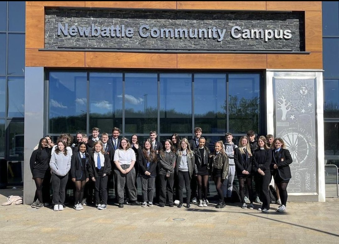 newbattlehigh's tweet photo. Such a fantastic year group!We wish our 2023 leavers all best in the next chapter of their lives. You are amazing!#aimhigher https://t.co/CqEqxN7ZE9