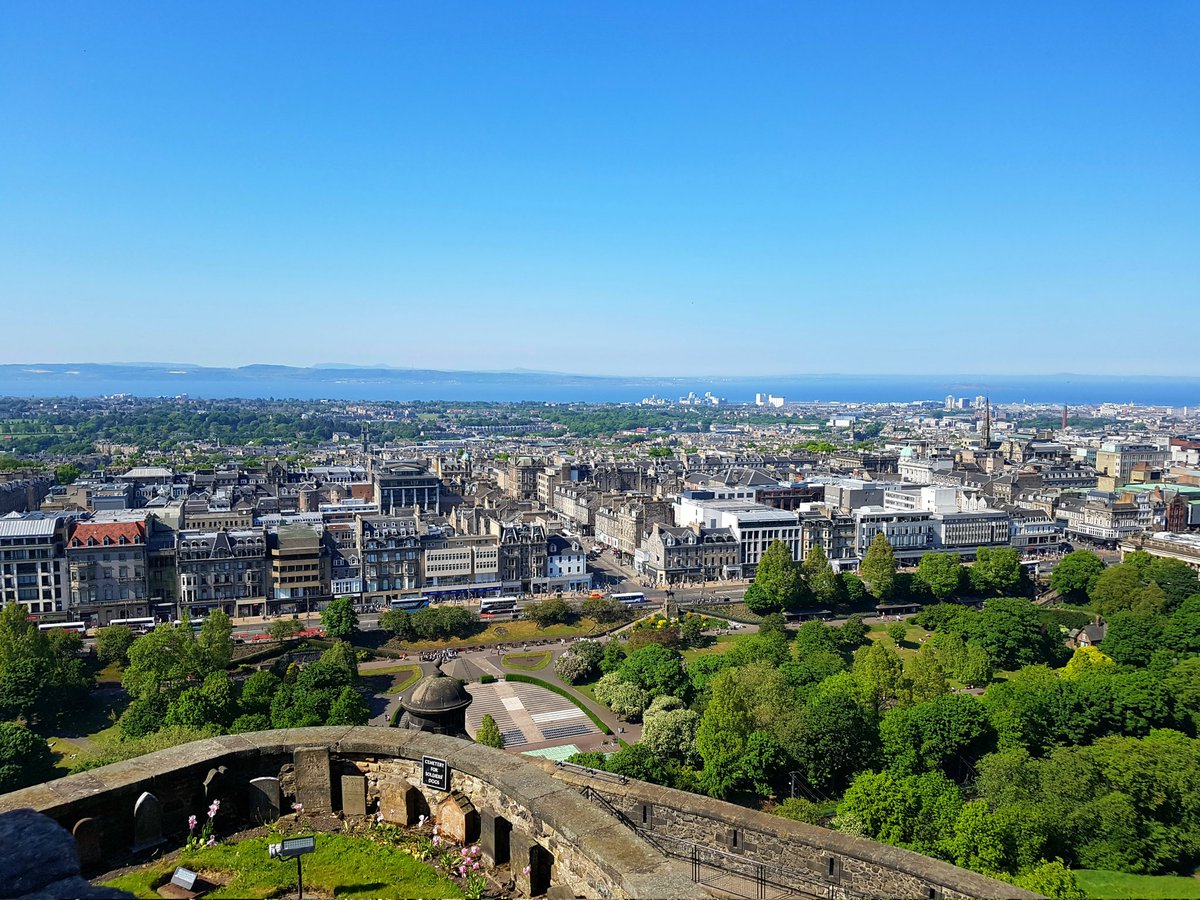 Have a great weekend!☀️🏤☀️

#relax #calmcado #Edinburgh