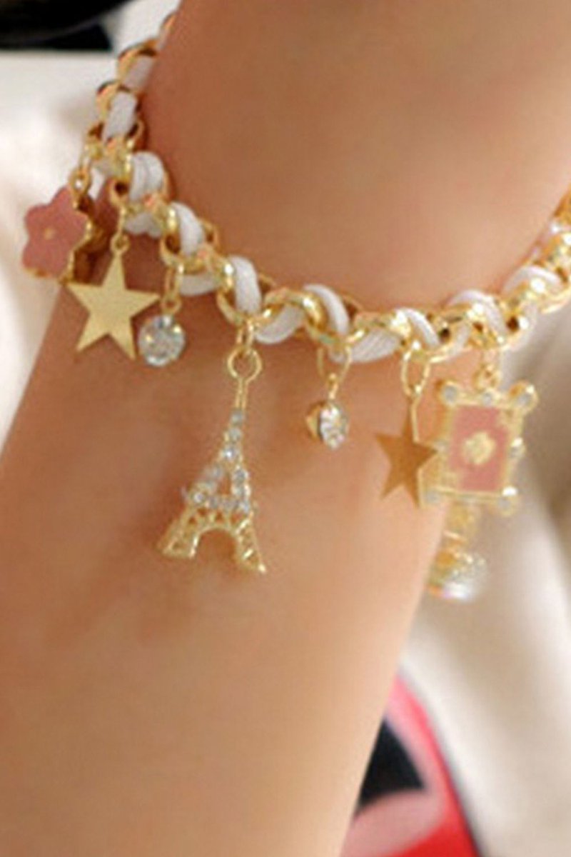 VembleyFashion's tweet photo. My hands felt lonely for a while. But then #Vembley's Charm #bracelet came and filled the void Forever.
https://t.co/Im7XbG1Tpi https://t.co/UdpKXSxFHd