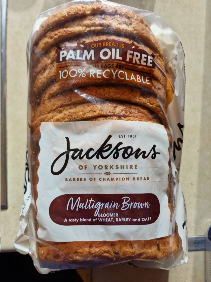 Fatboy4pie's tweet photo. Having this for my toast with my boiled egg's this morning, it's from a bakery in #Hull but wonder if anyone else has seen it anywhere else?? It's bl##y lovely BTW. 😍 #Hull #jacksonsbread https://t.co/pkjsmkzRpk